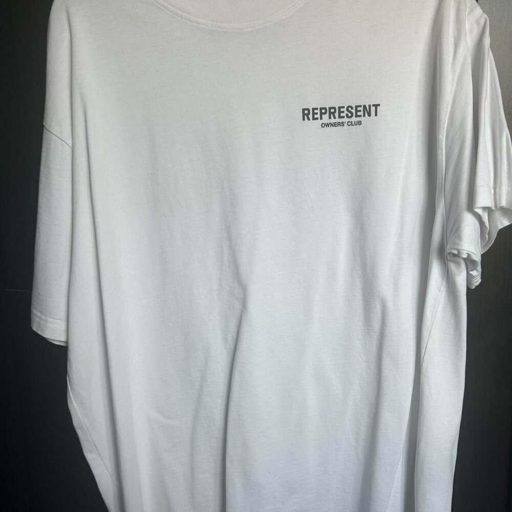 White Represent streetwear t-shirt